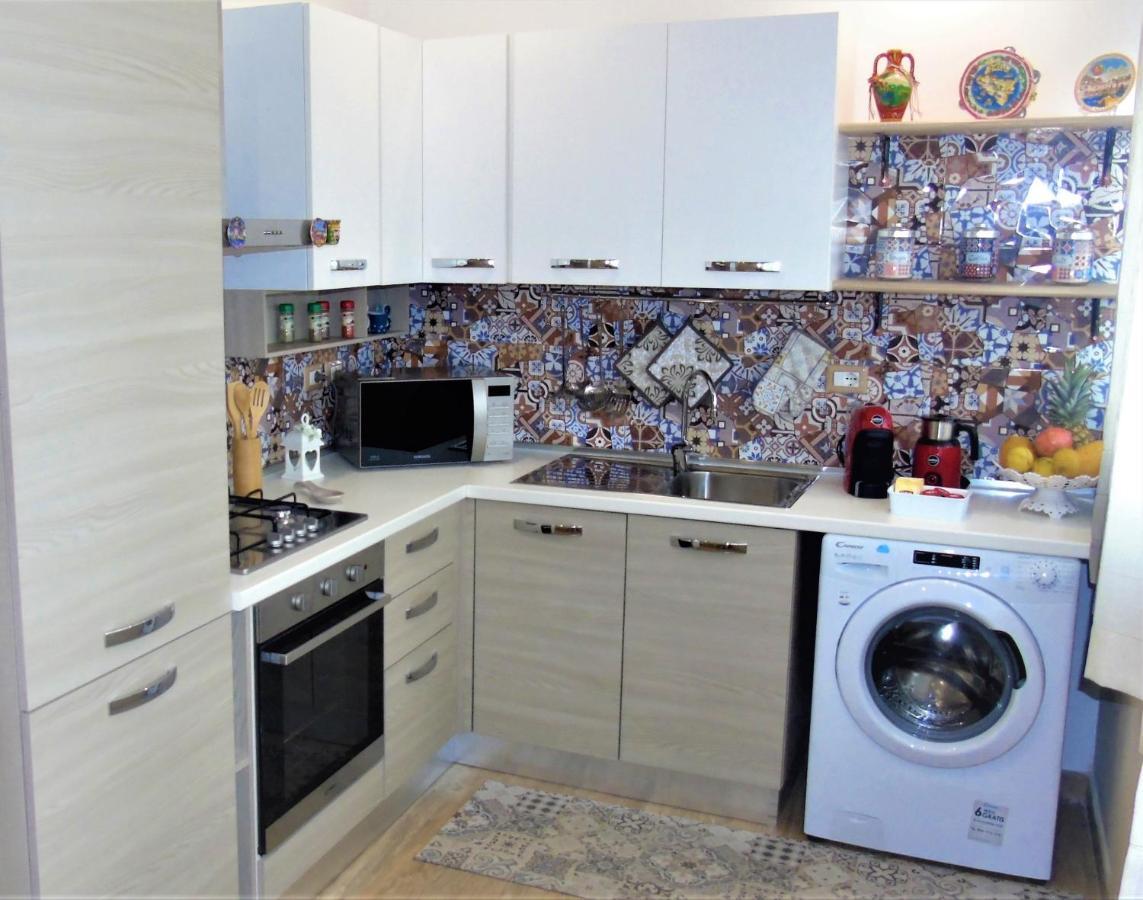 Casa Le Maioliche Appartement Giardini-Naxos Buitenkant foto