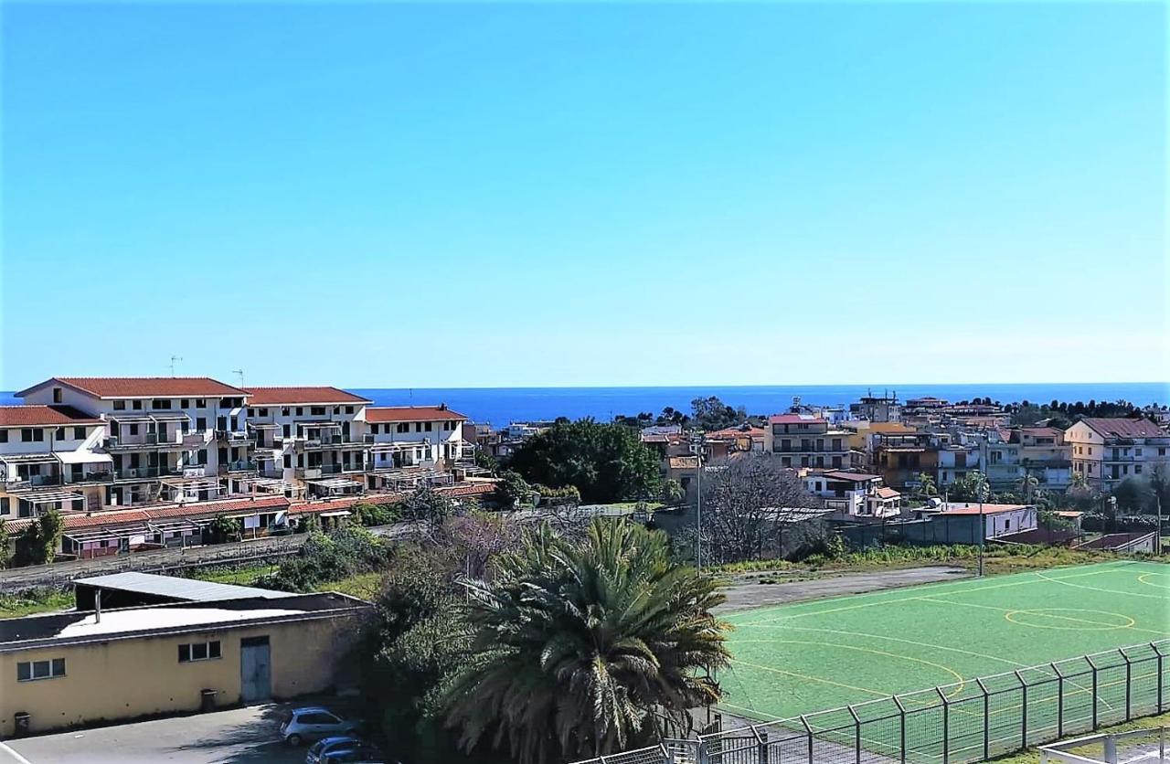 Casa Le Maioliche Appartement Giardini-Naxos Buitenkant foto