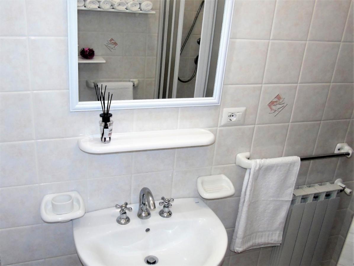 Casa Le Maioliche Appartement Giardini-Naxos Buitenkant foto
