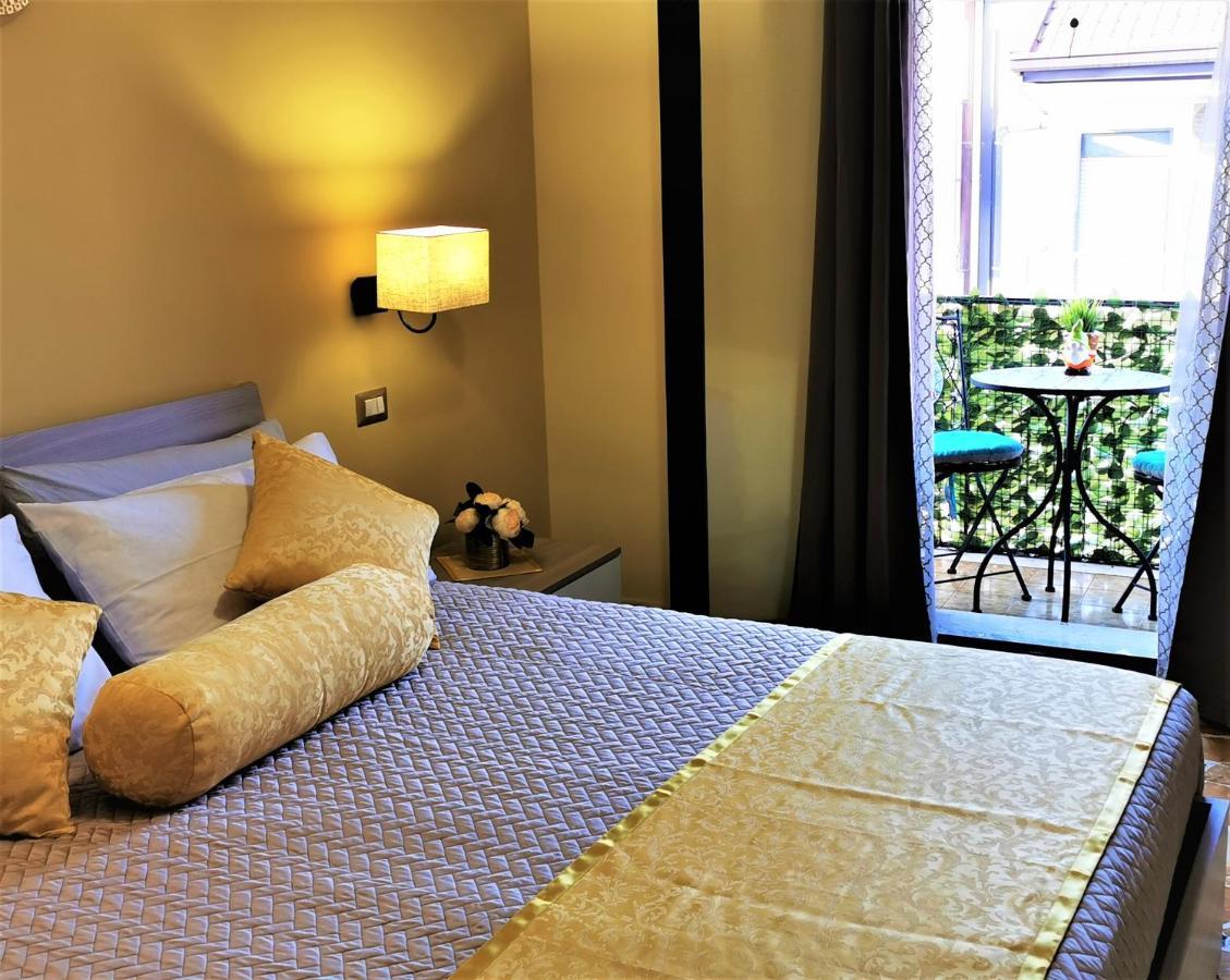 Casa Le Maioliche Appartement Giardini-Naxos Buitenkant foto